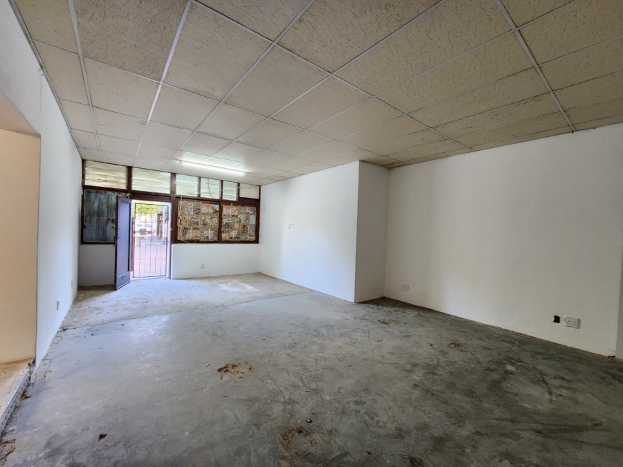 To Let commercial Property for Rent in Somerset West Western Cape